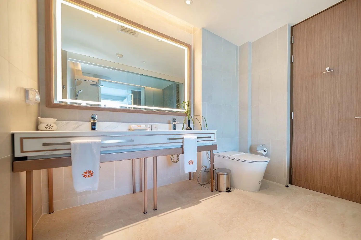 Property image - full photo 20