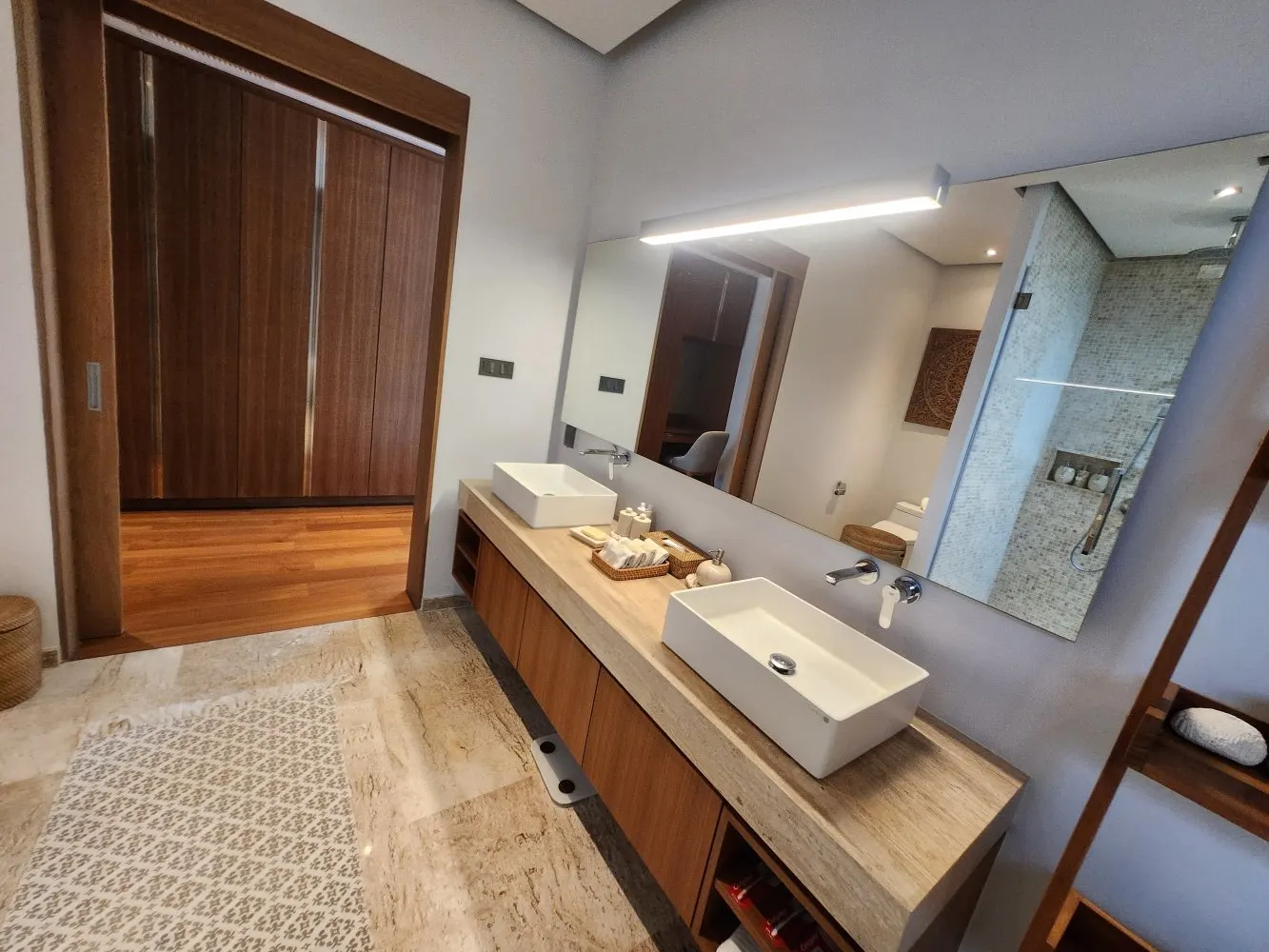 Property image - full photo 13