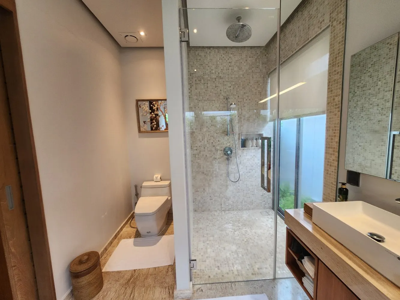 Property image - full photo 10