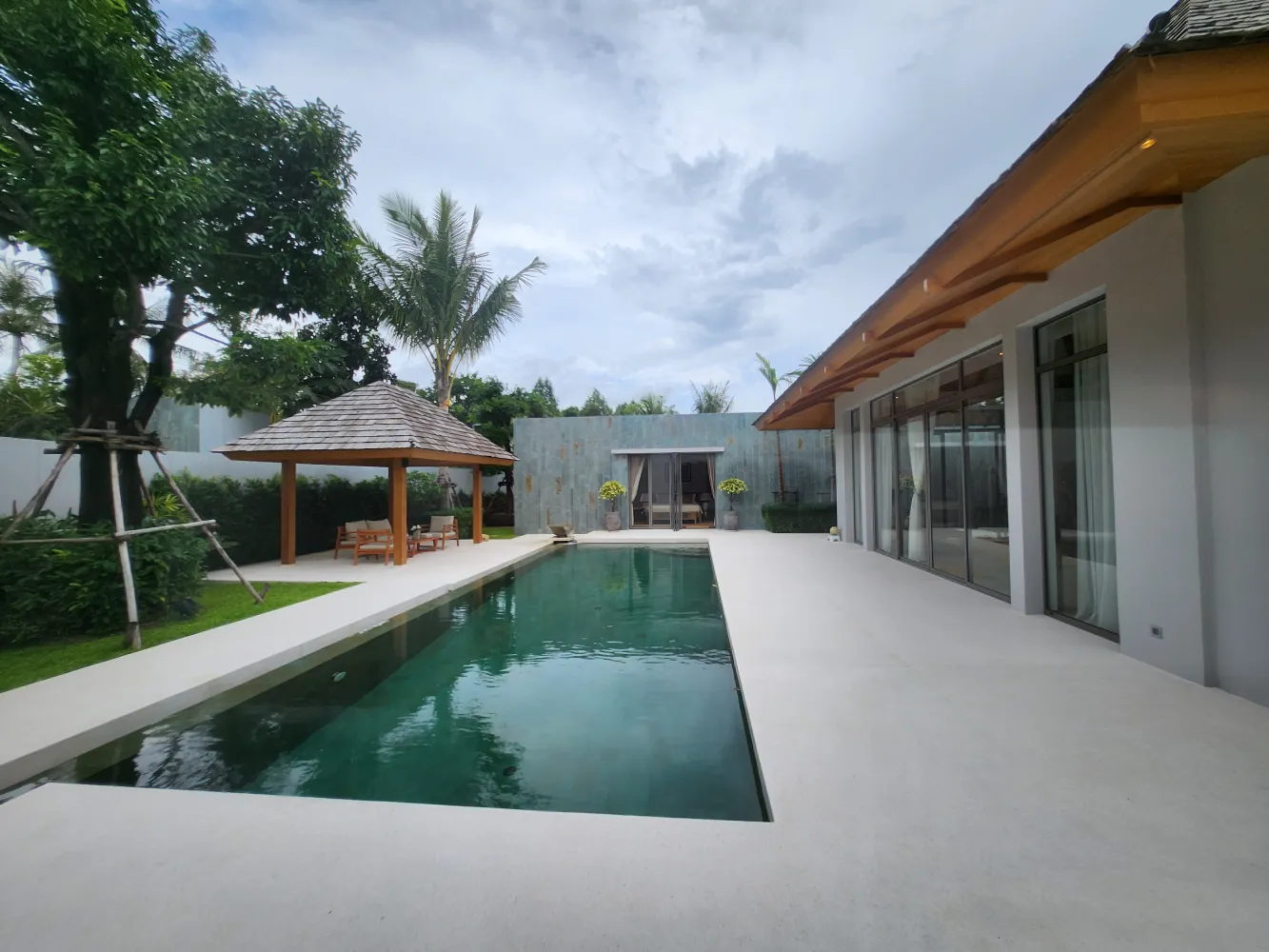 Property image - full photo 46