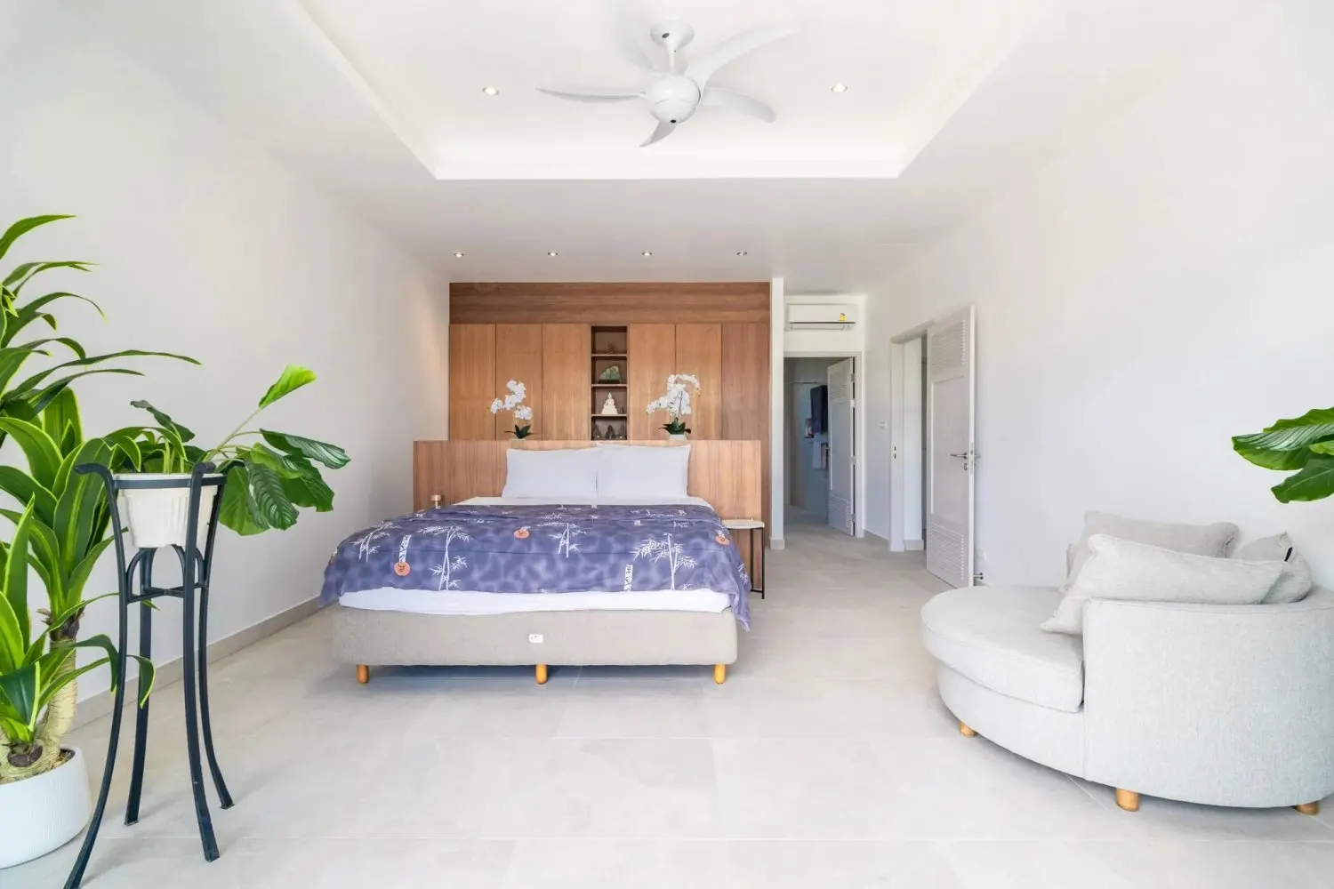 Property image - full photo 17