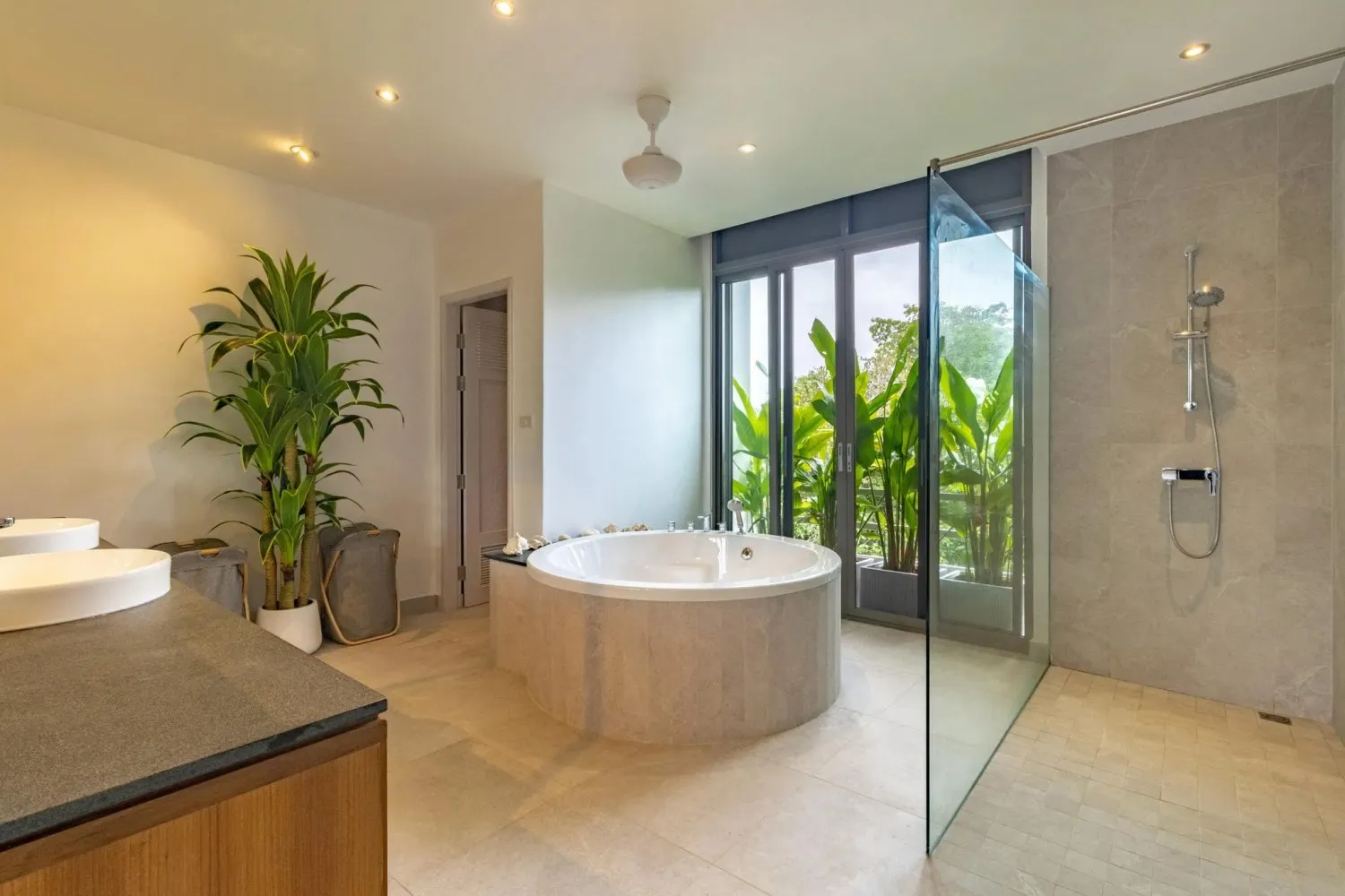 Property image - full photo 19