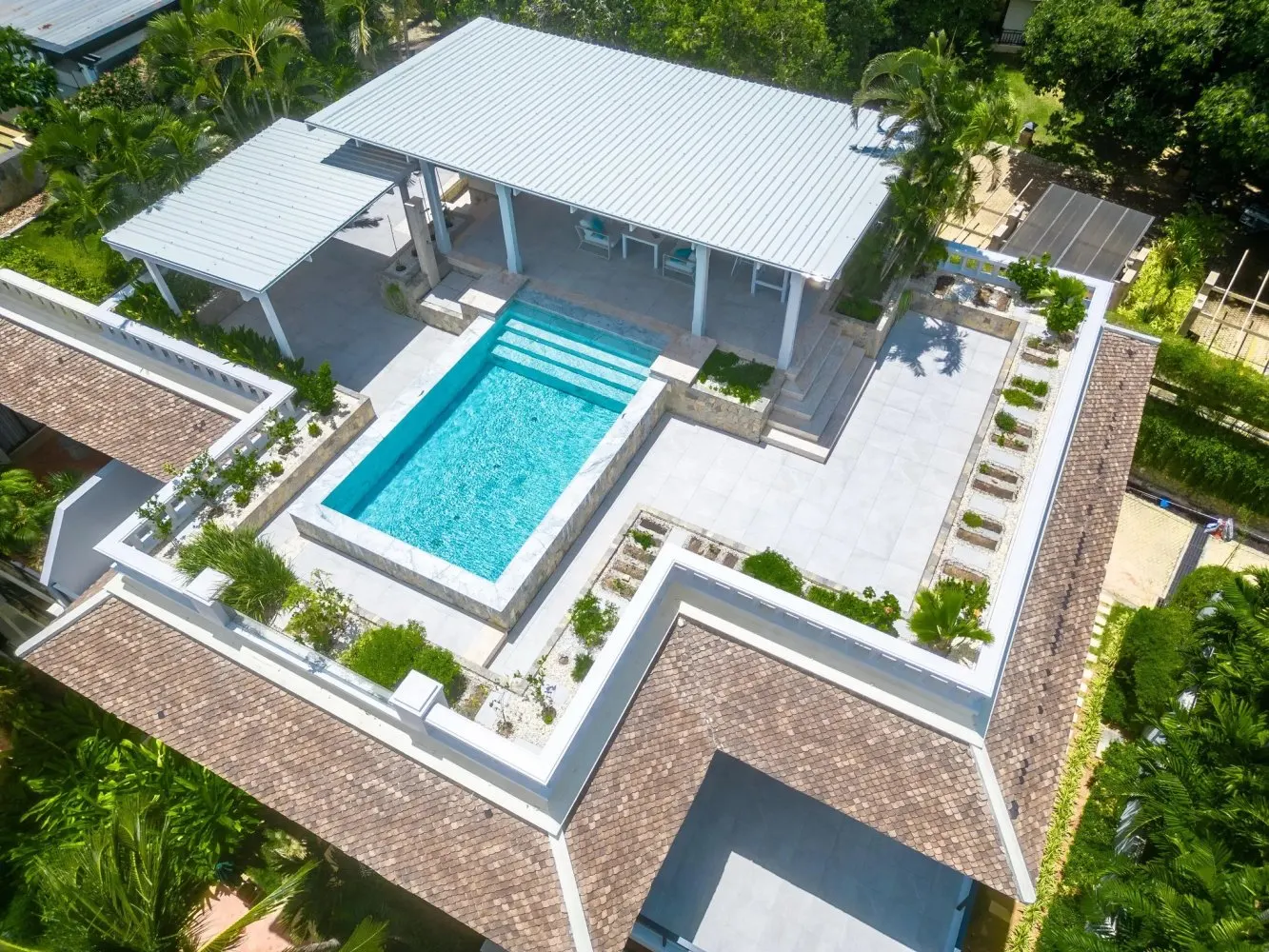 Property image - full photo 3