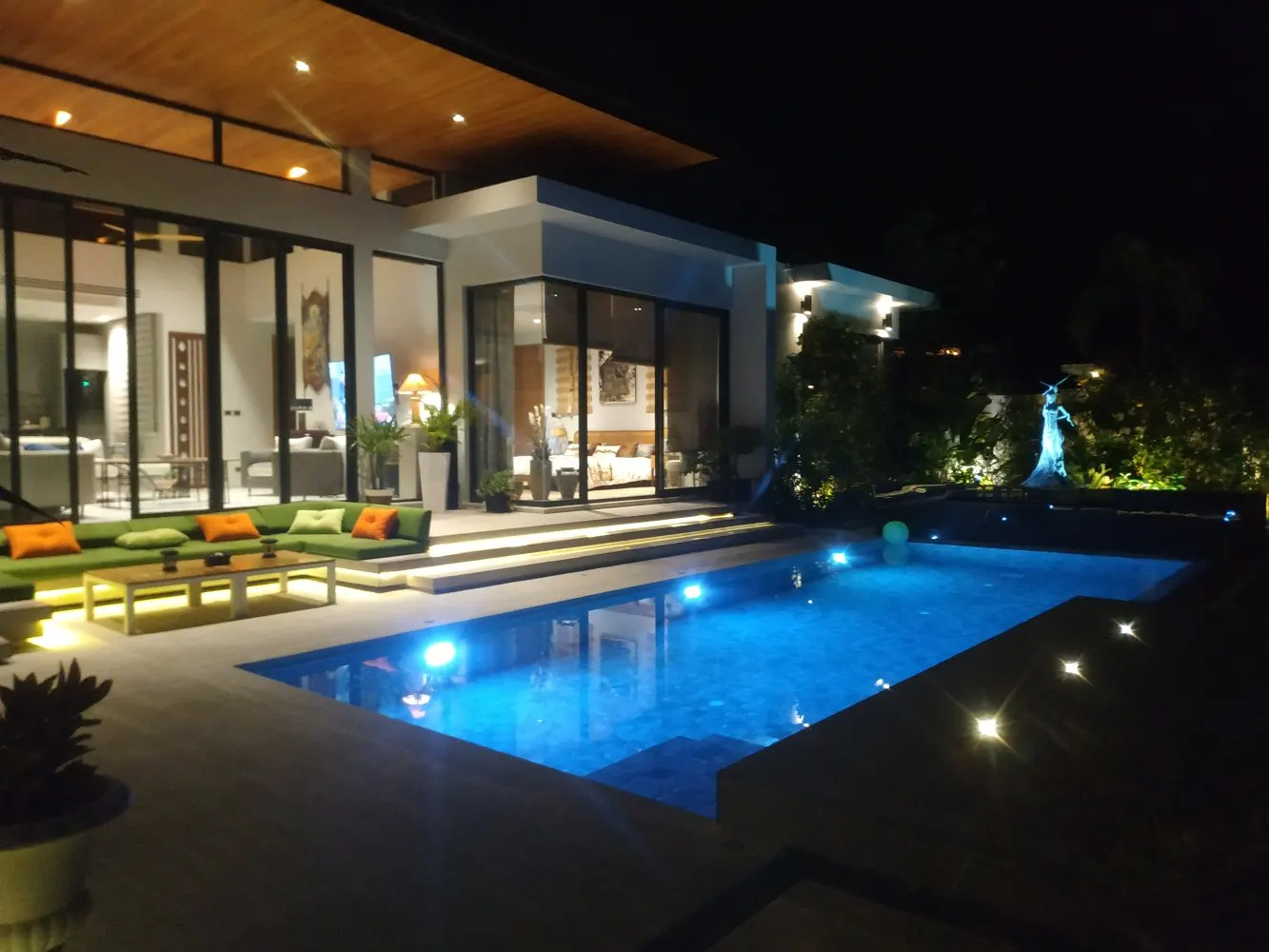 Property image - full photo 8