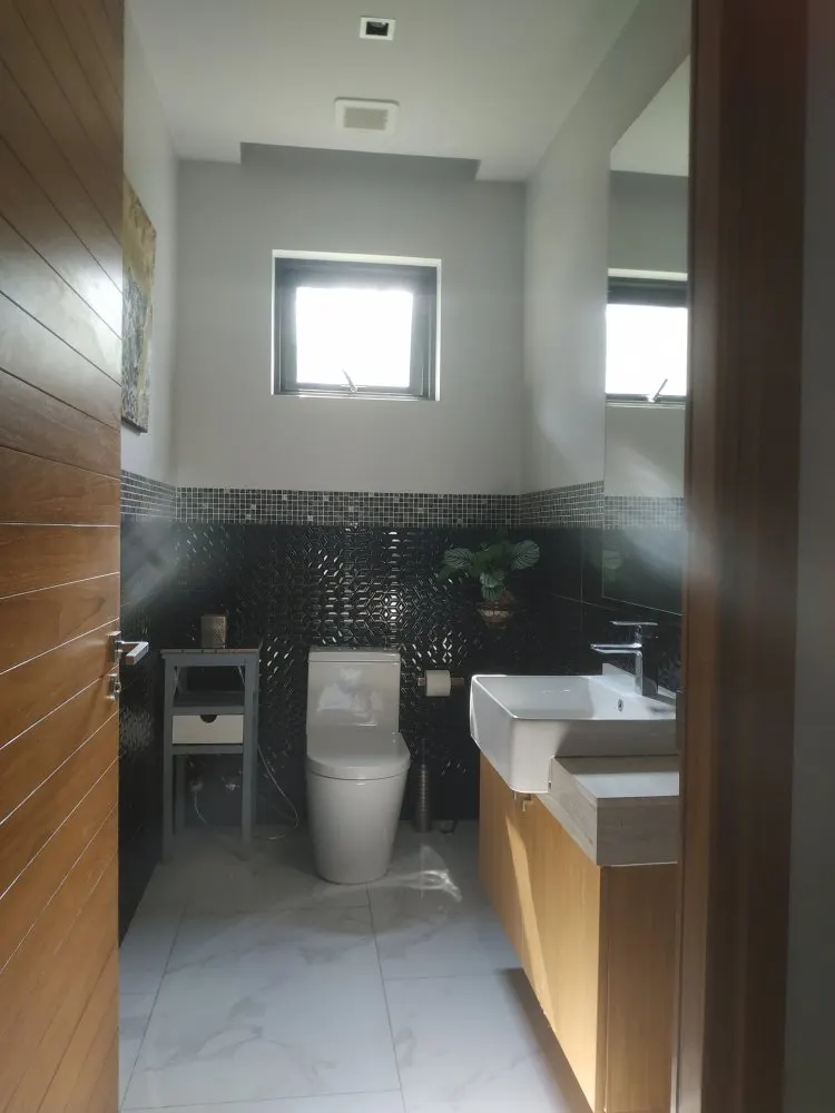Property image - full photo 12