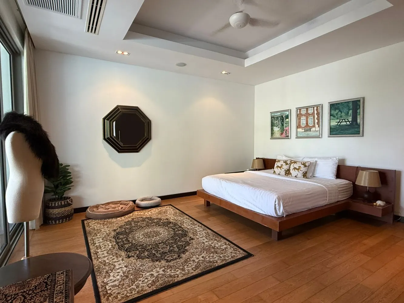 Property image - full photo 15