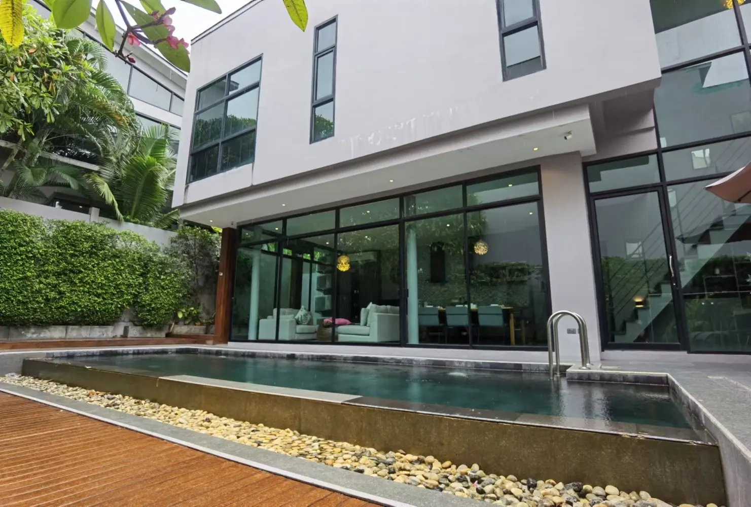 Property image - full photo 17