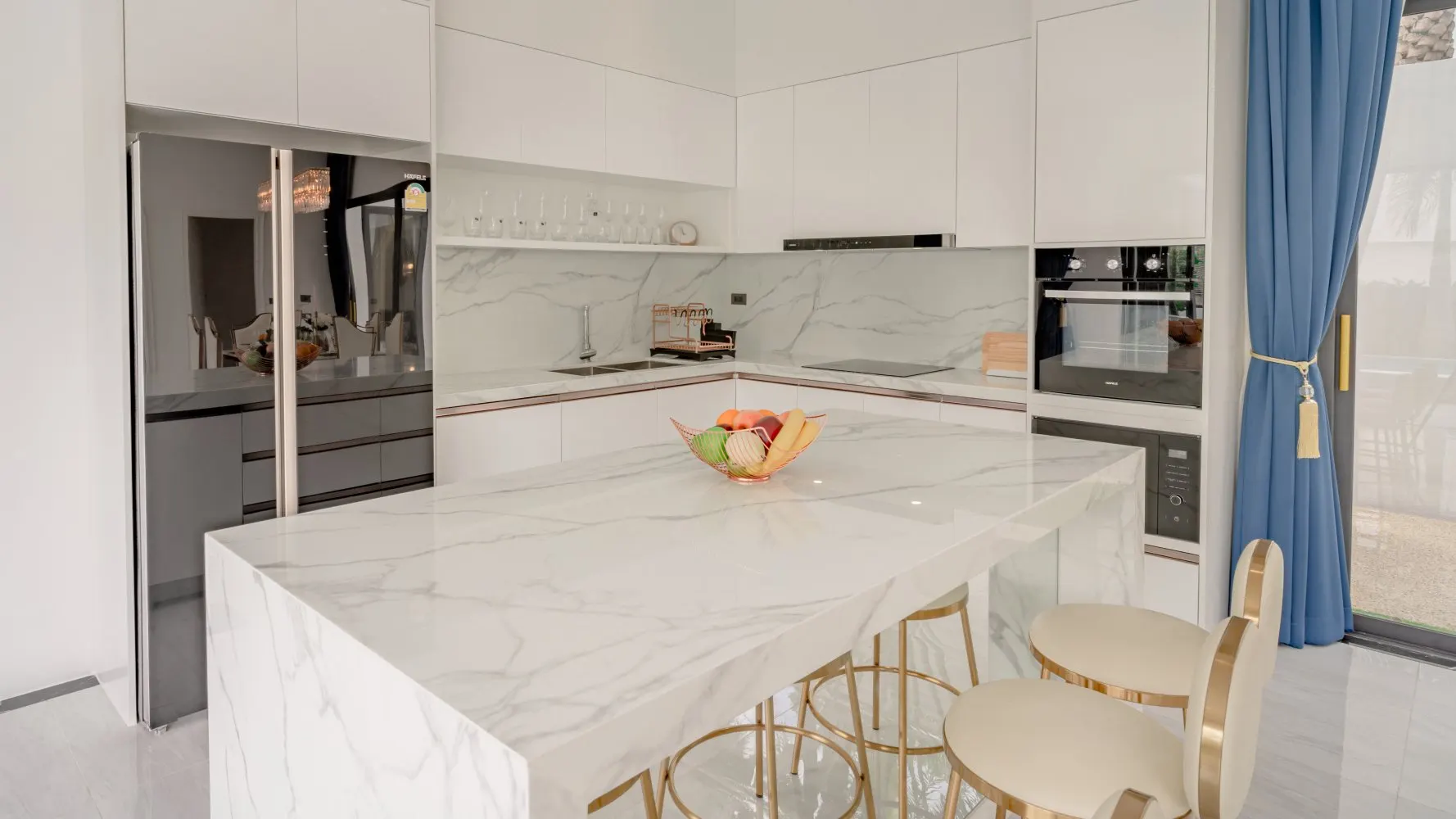 Property image - full photo 4