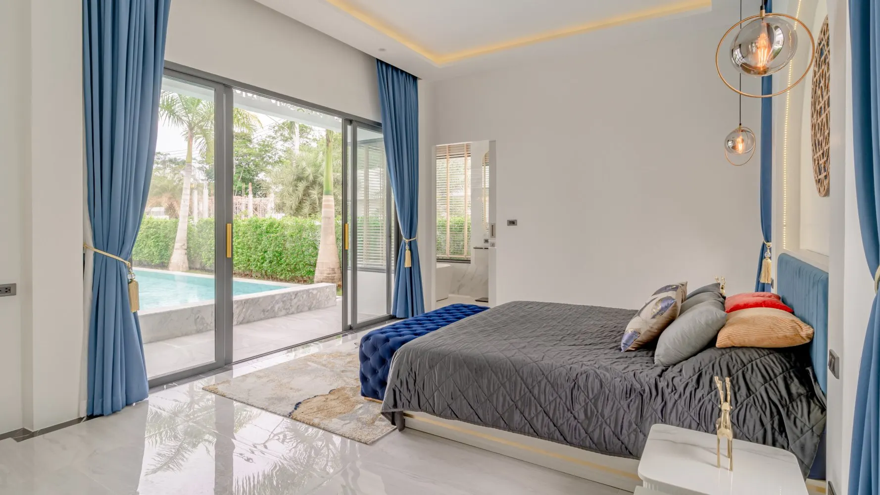 Property image - full photo 10