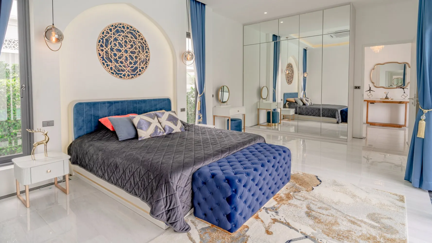Property image - full photo 11