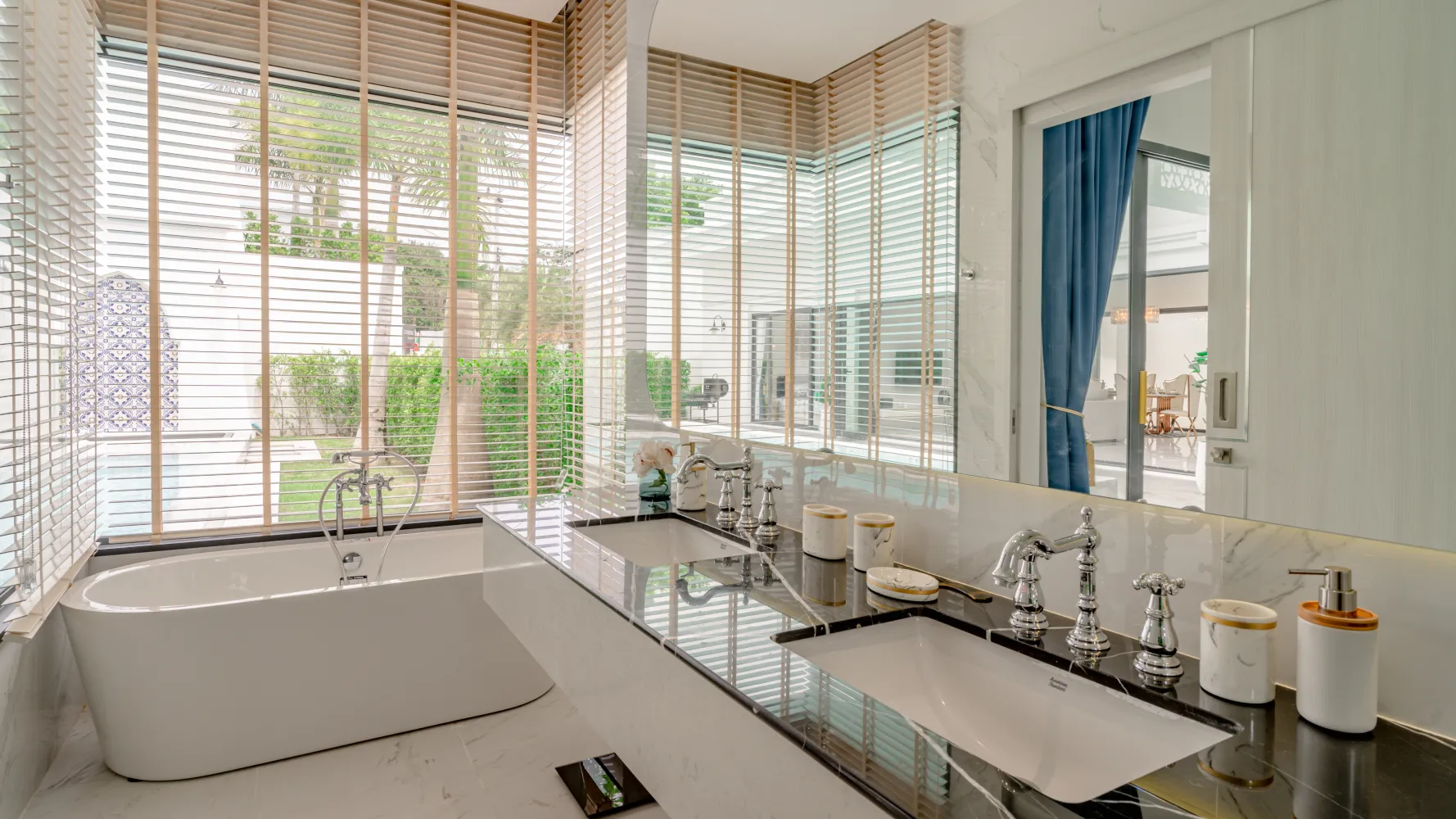 Property image - full photo 12