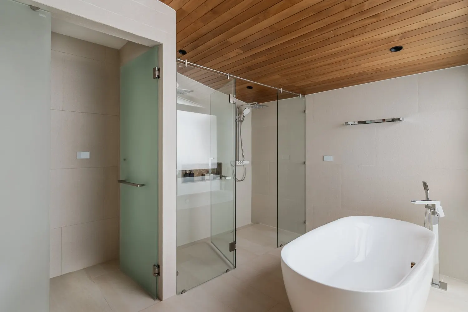 Property image - full photo 21