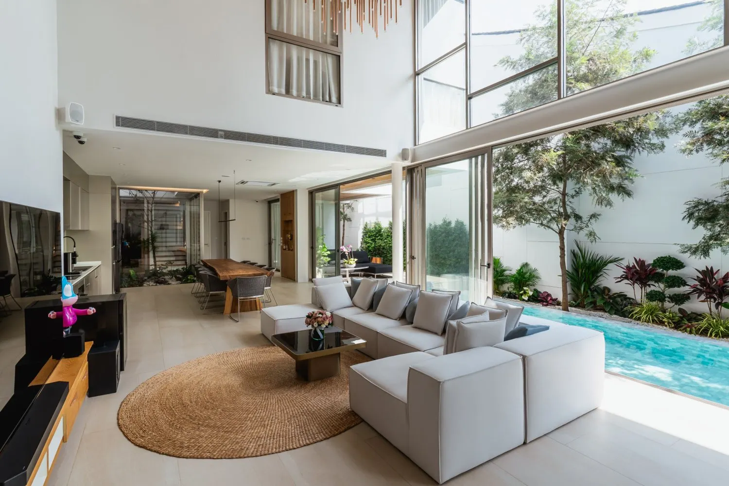 Property image - full photo 7