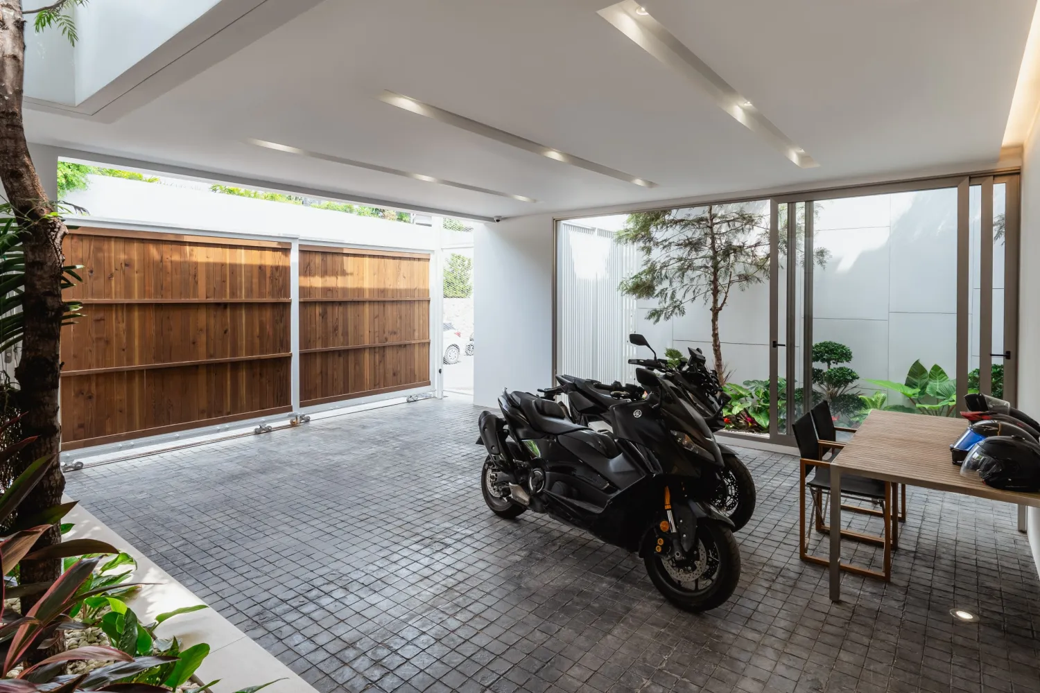 Property image - full photo 50