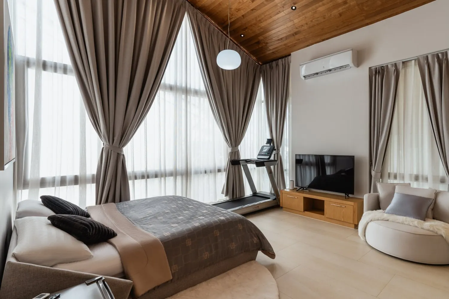 Property image - full photo 26