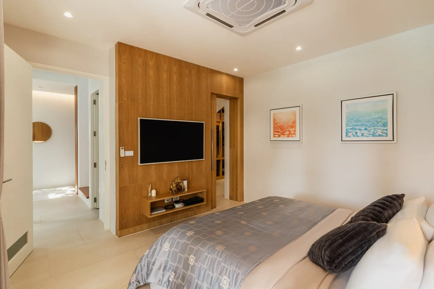 Property image - full photo 36