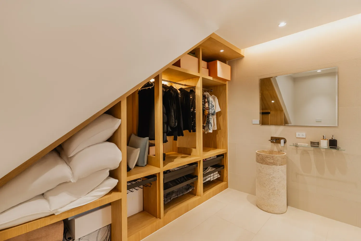 Property image - full photo 24
