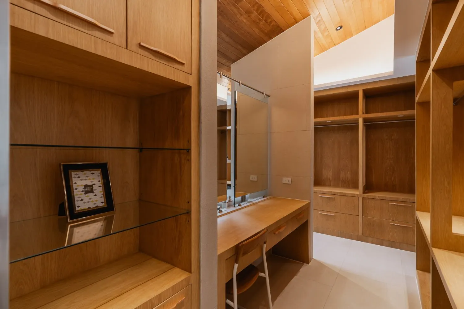 Property image - full photo 27