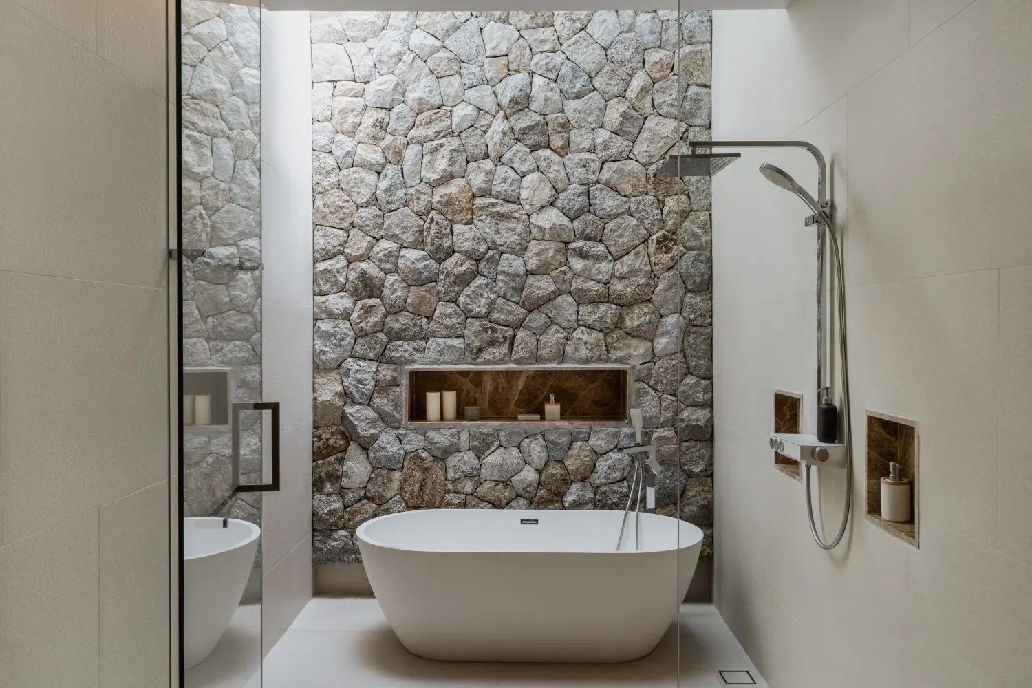 Property image - full photo 19