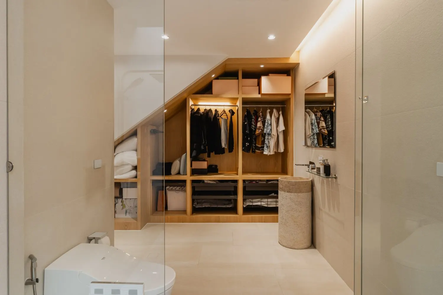 Property image - full photo 13