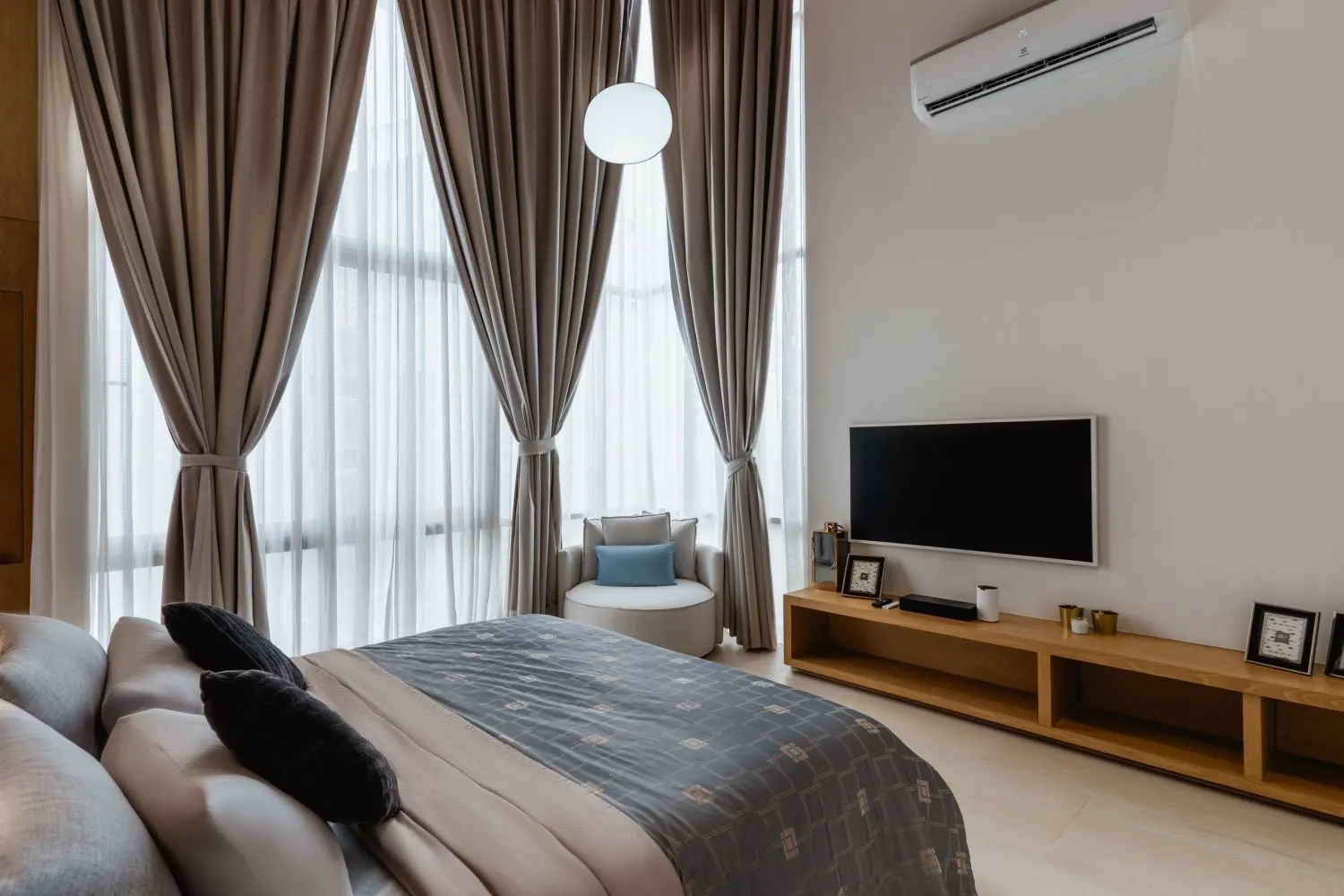 Property image - full photo 16