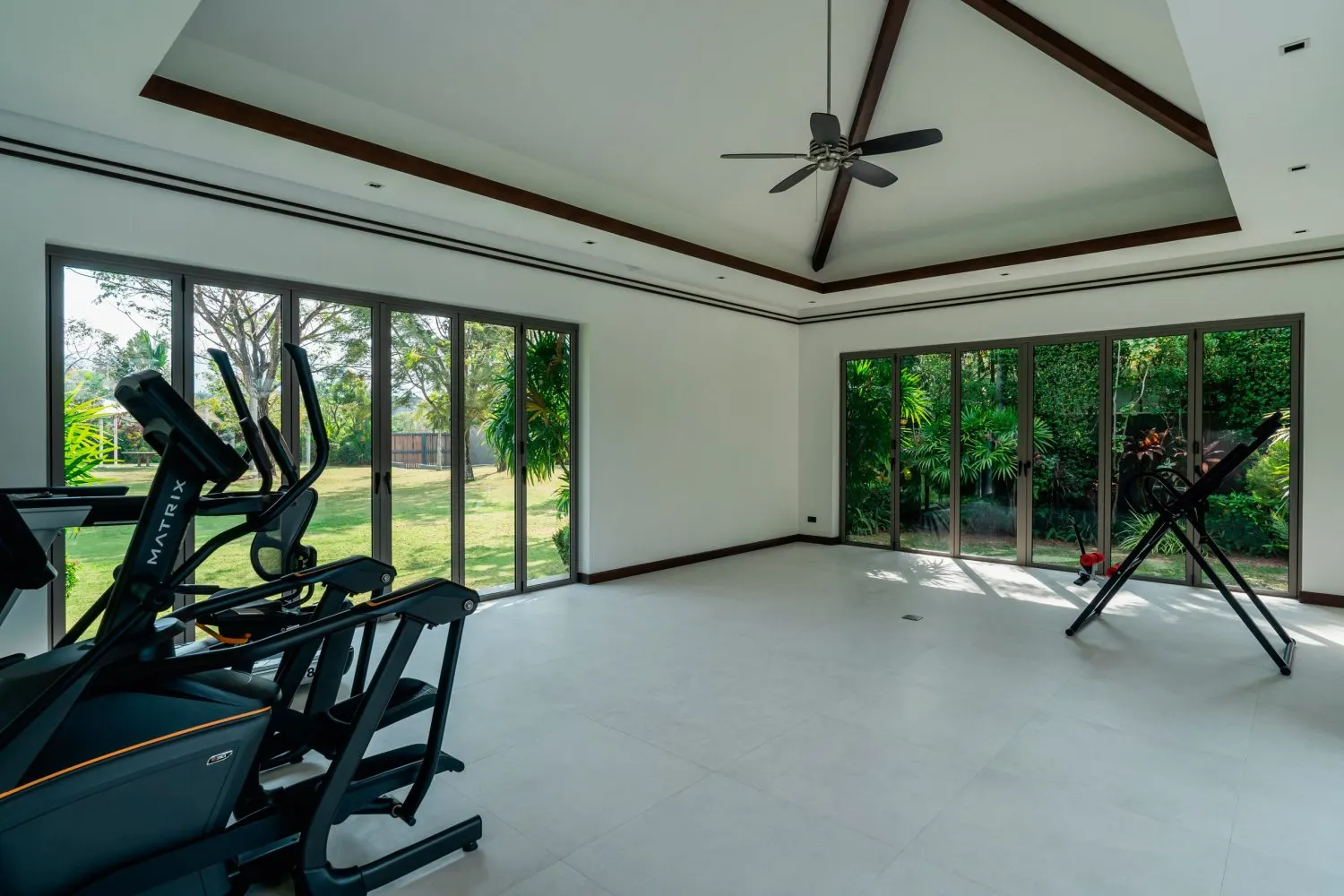 Property image - full photo 30