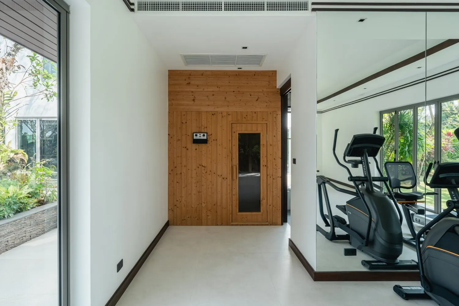 Property image - full photo 29
