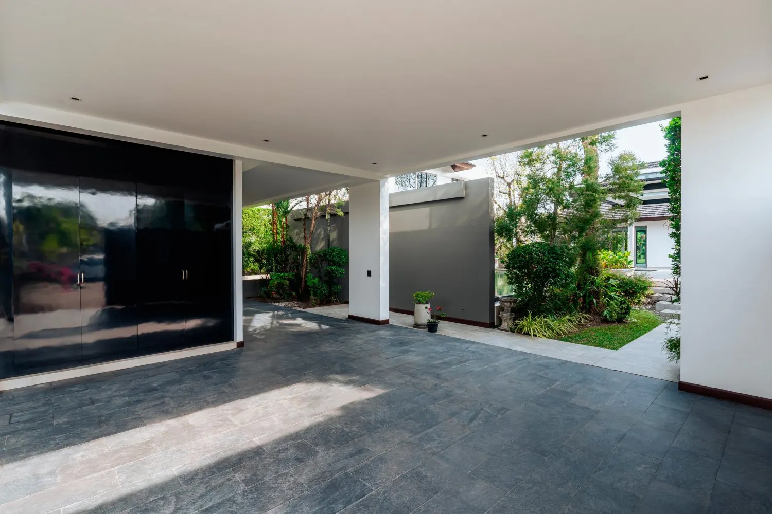 Property image - full photo 39