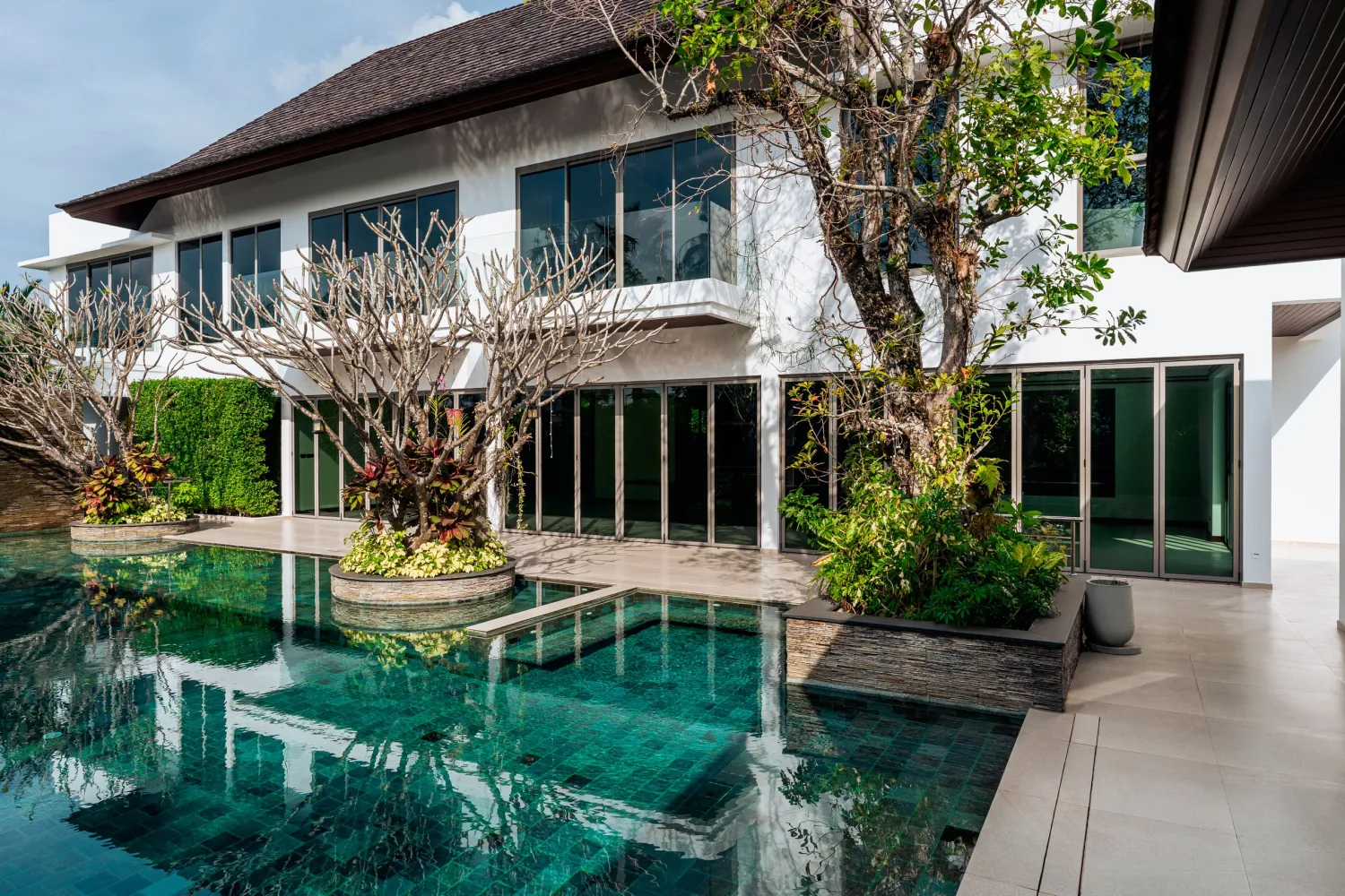Property image - full photo 1
