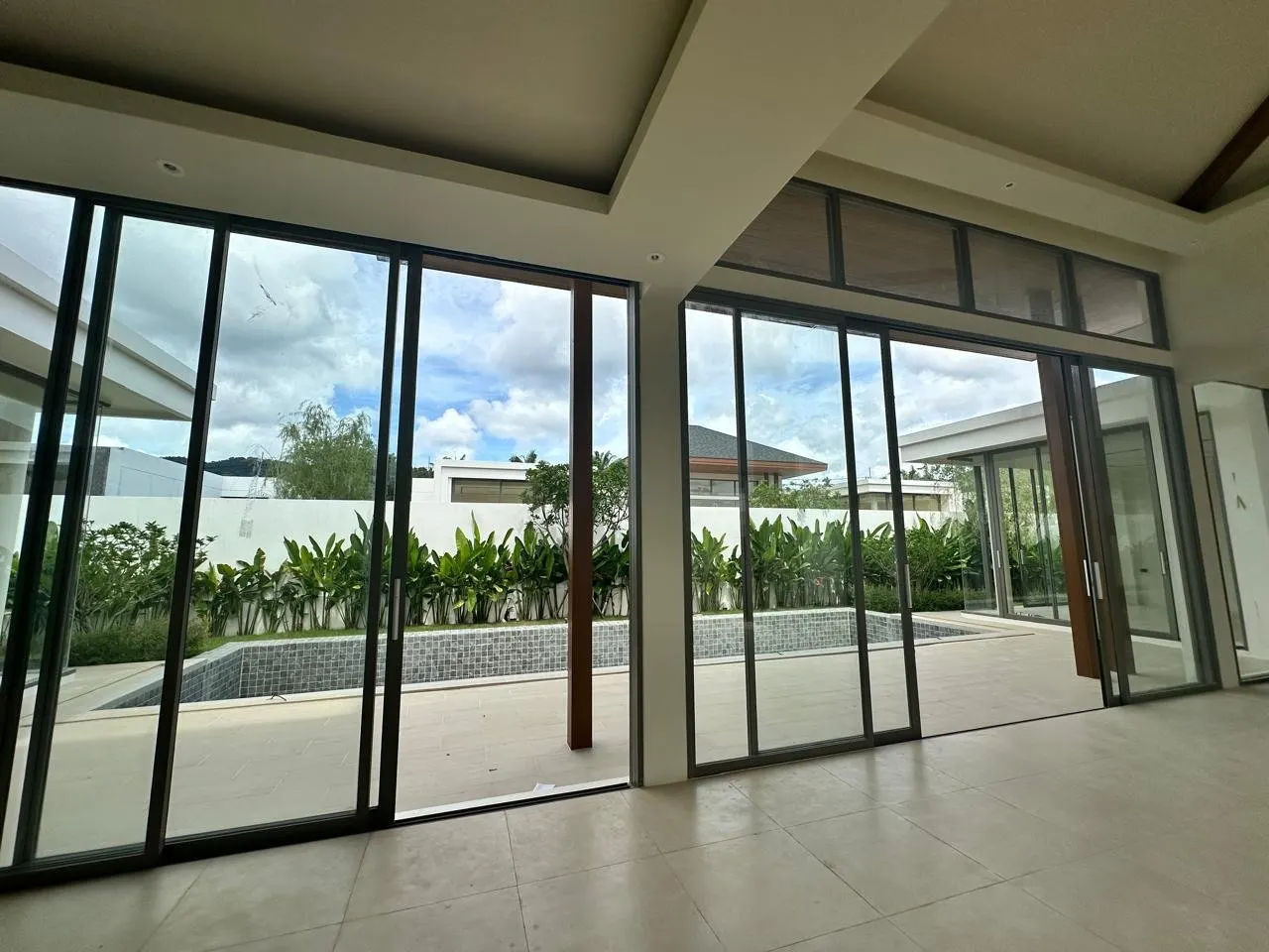 Property image - full photo 5