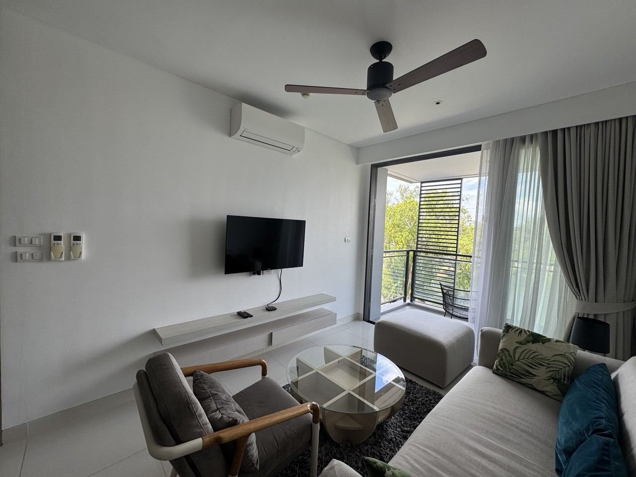 Property image - full photo 6