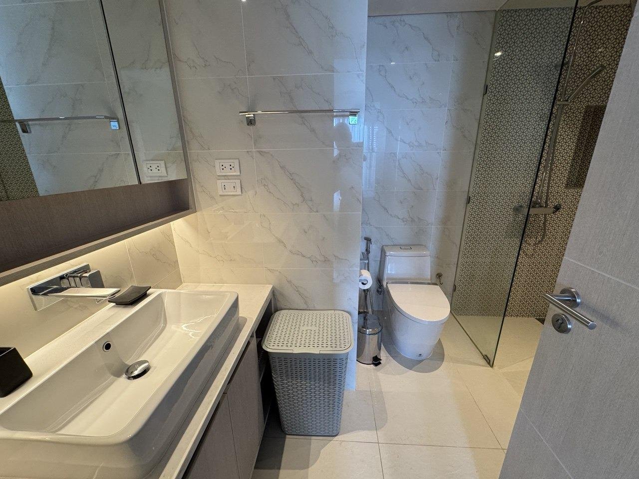 Property image - full photo 12