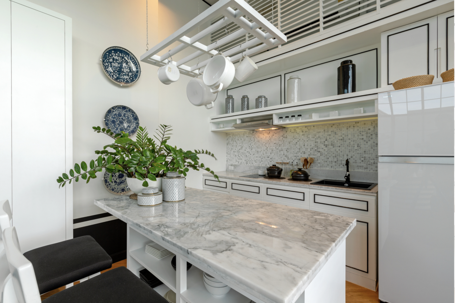 Property image - full photo 6