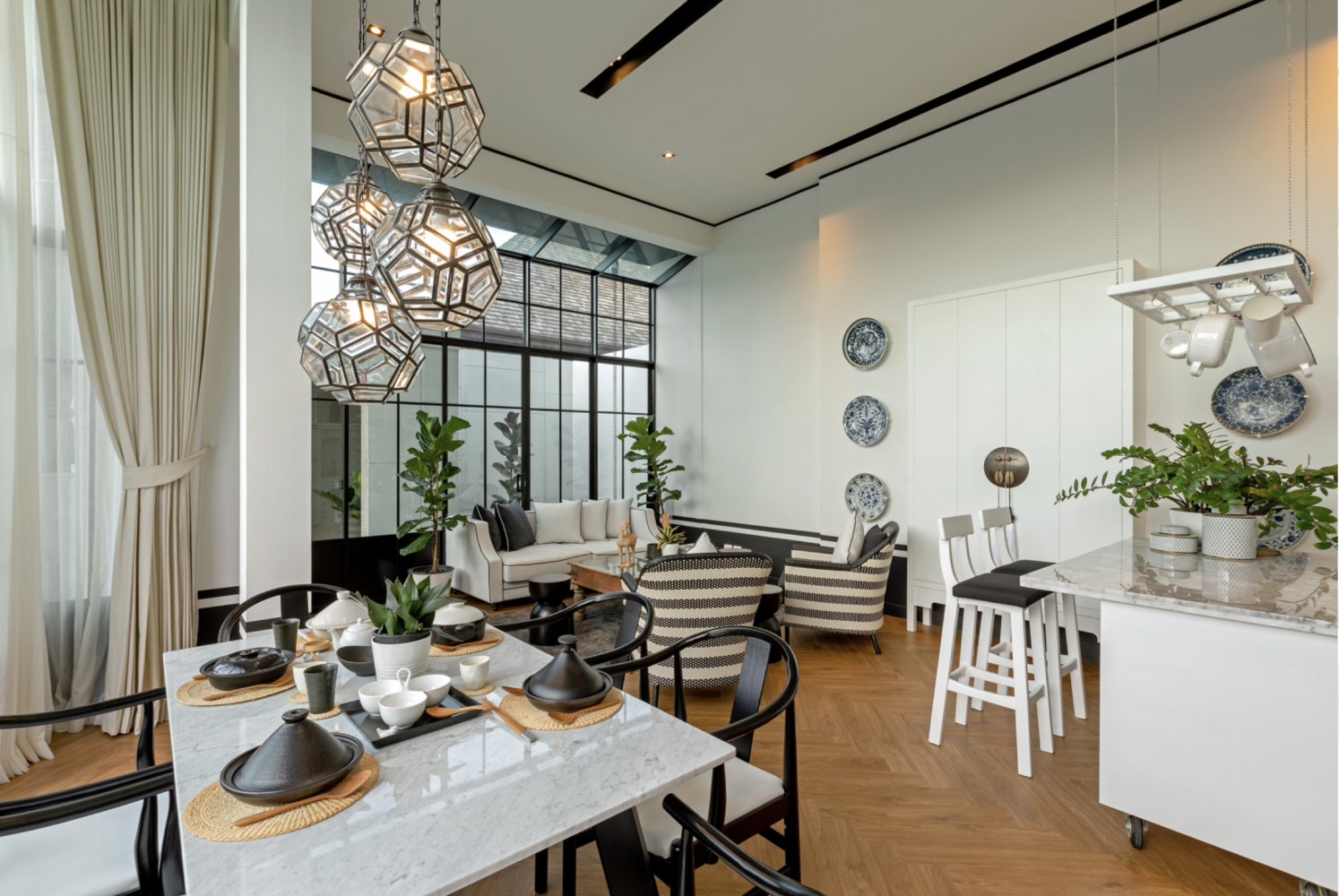 Property image - full photo 5