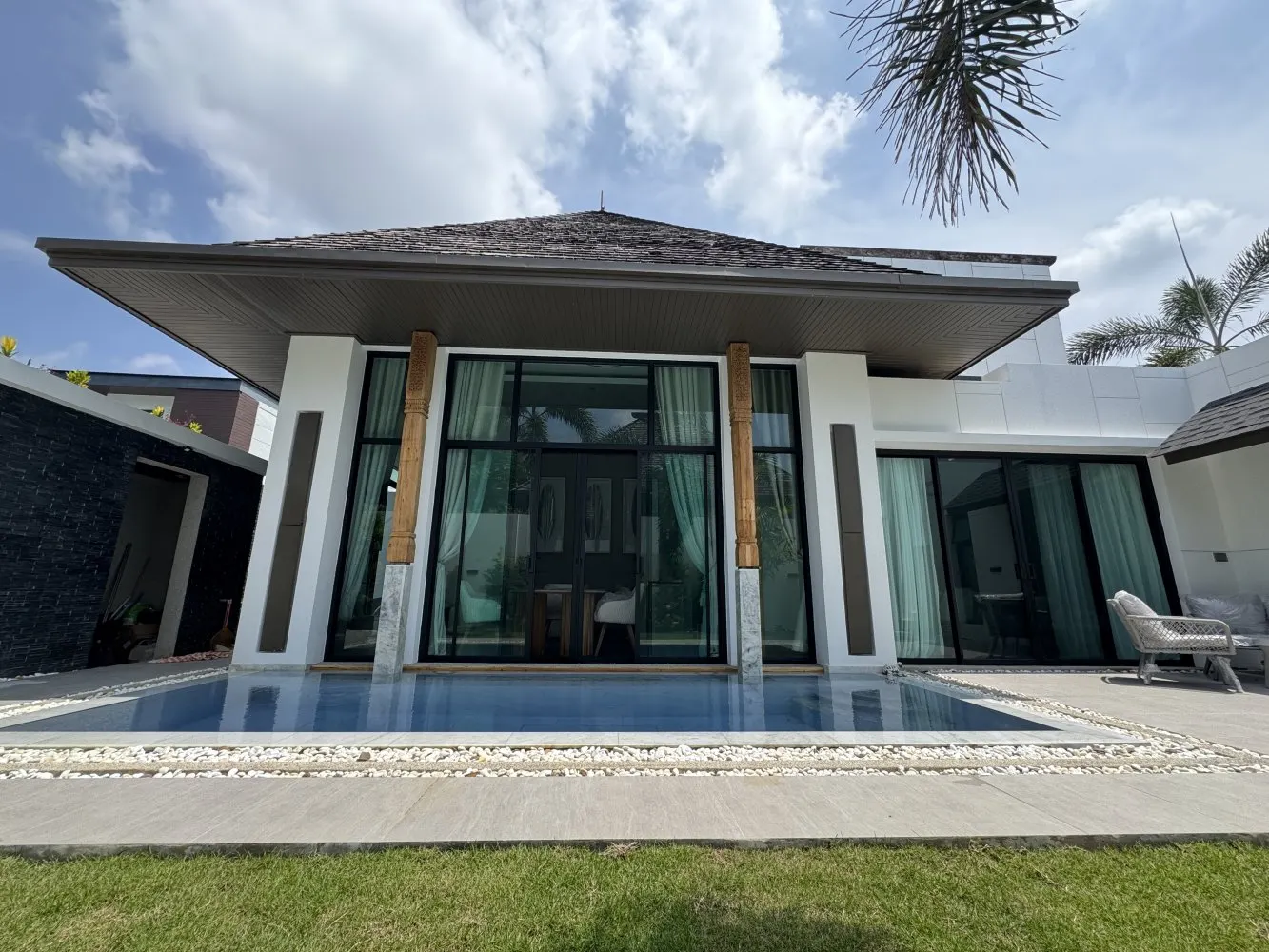 Property image - full photo 5