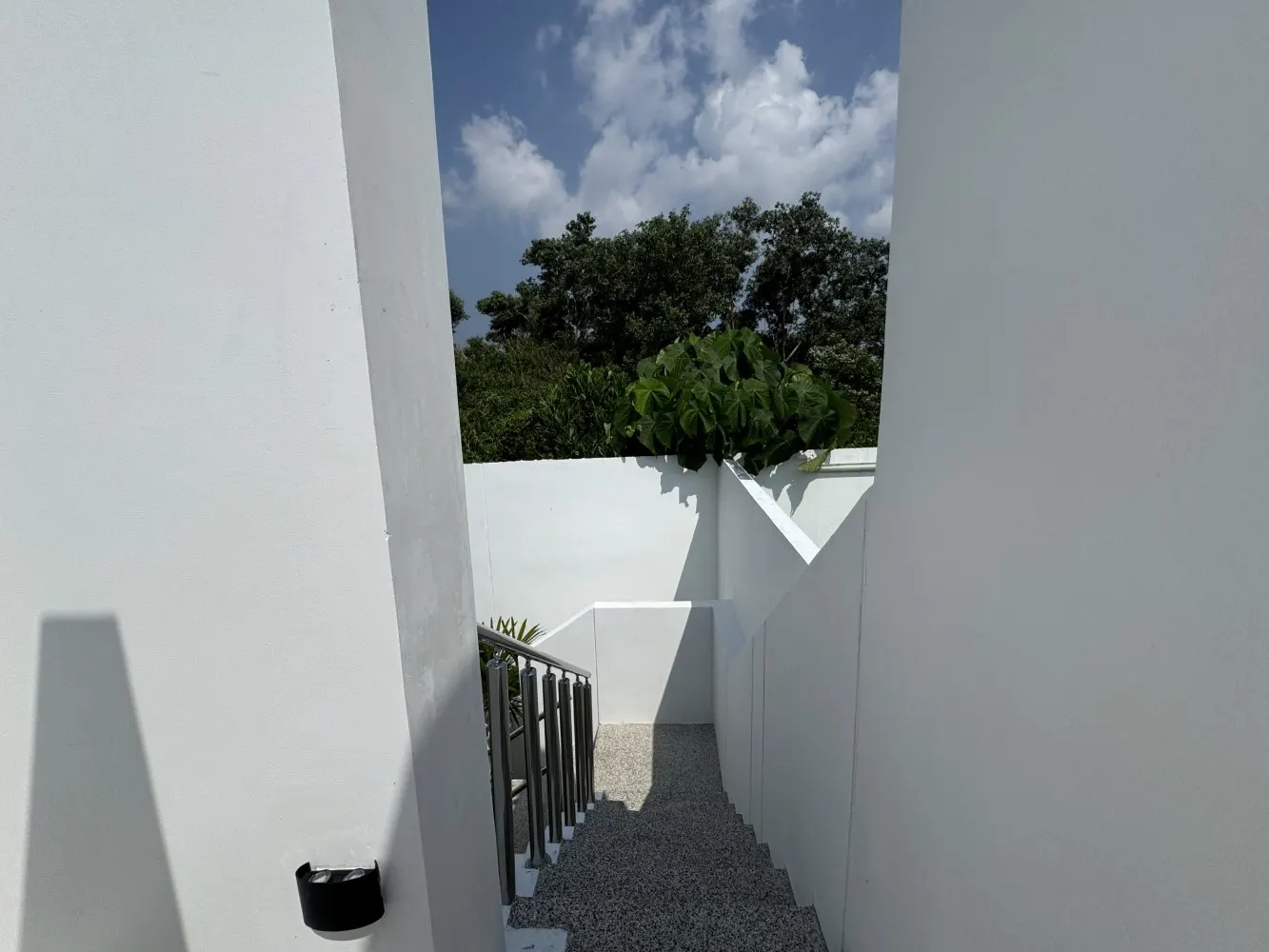 Property image - full photo 30