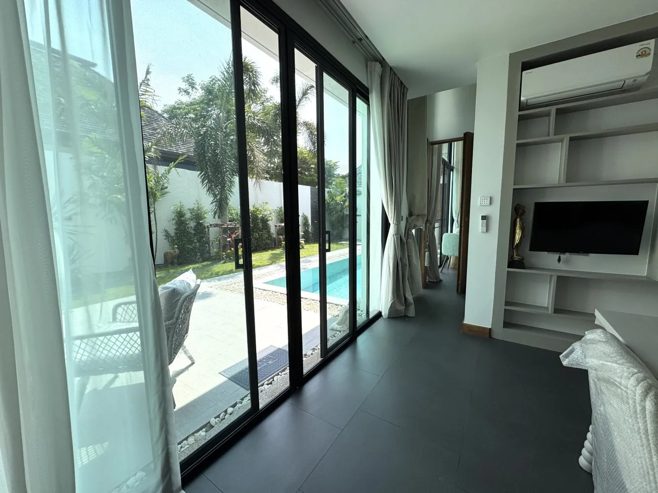 Property image - full photo 17