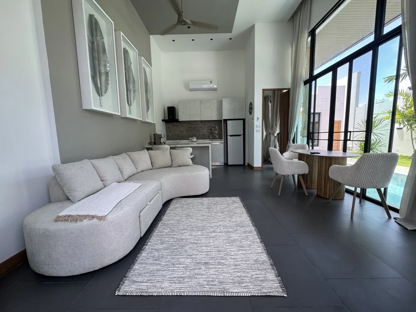 Property image - full photo 15
