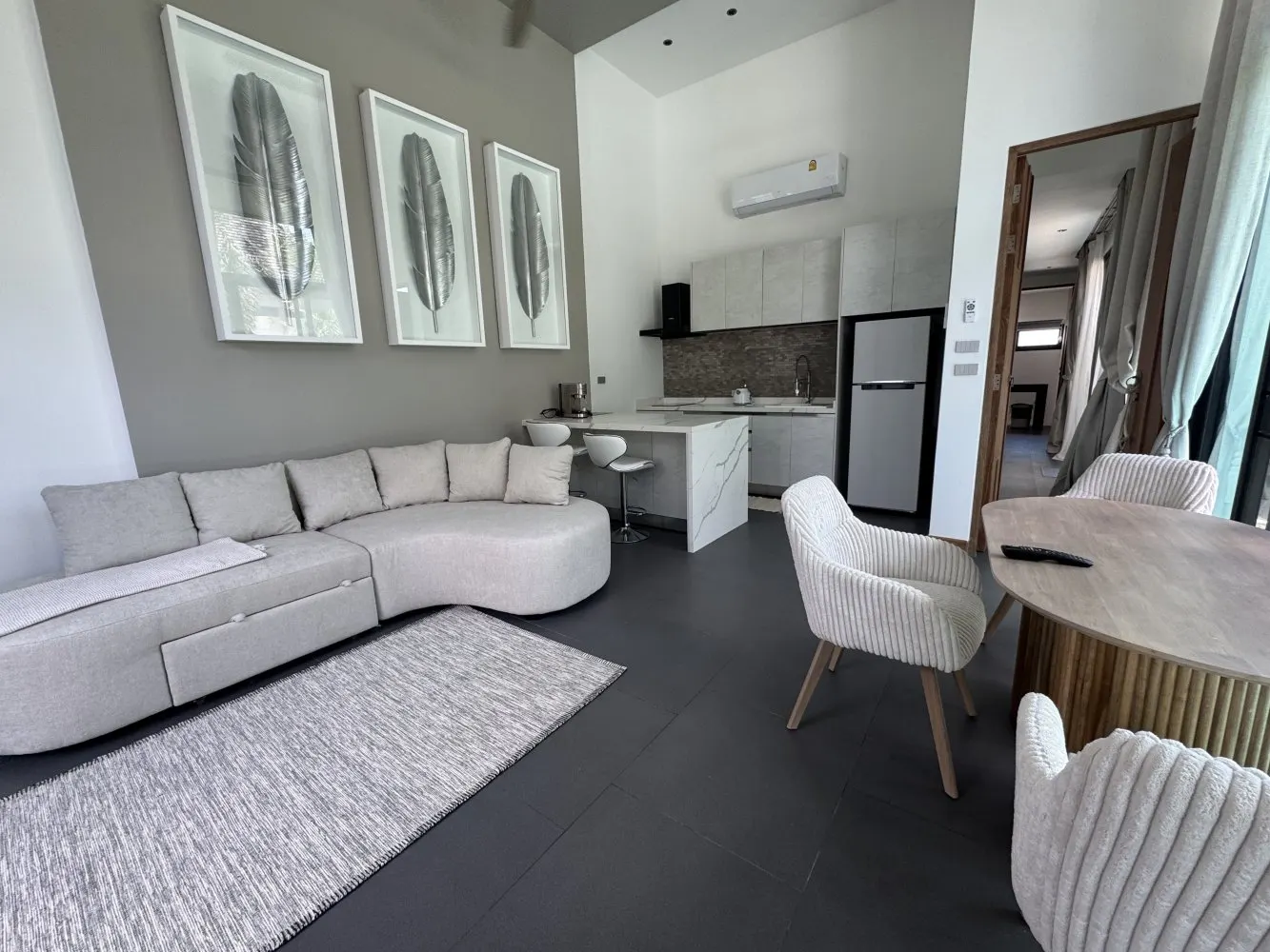 Property image - full photo 12