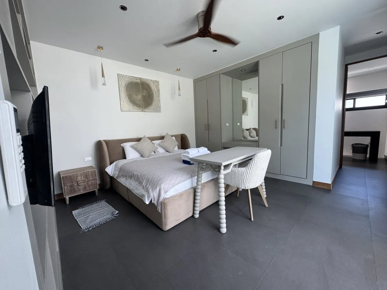 Property image - full photo 28
