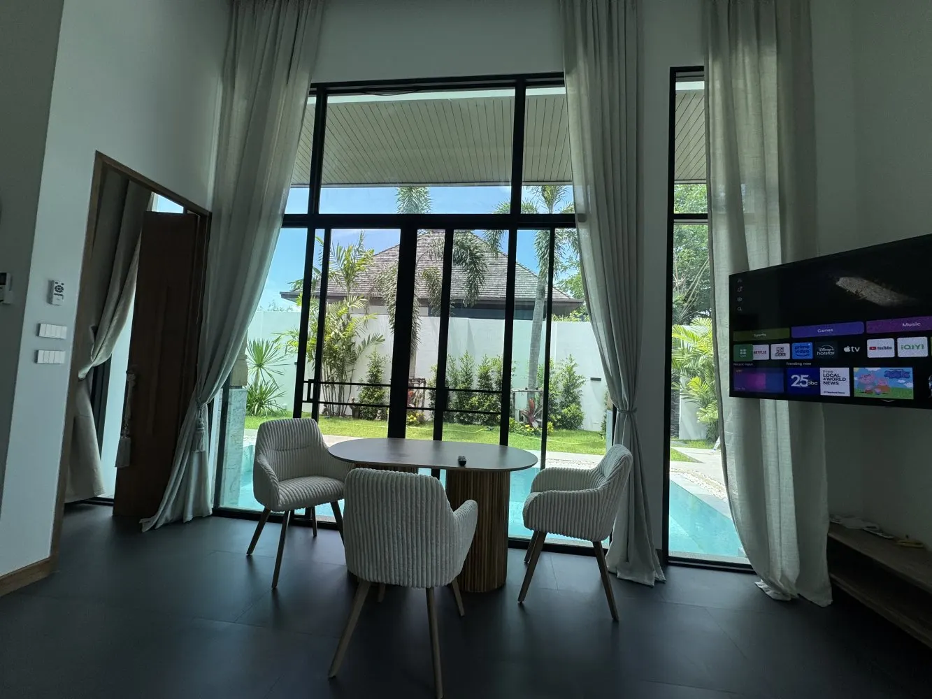 Property image - full photo 16