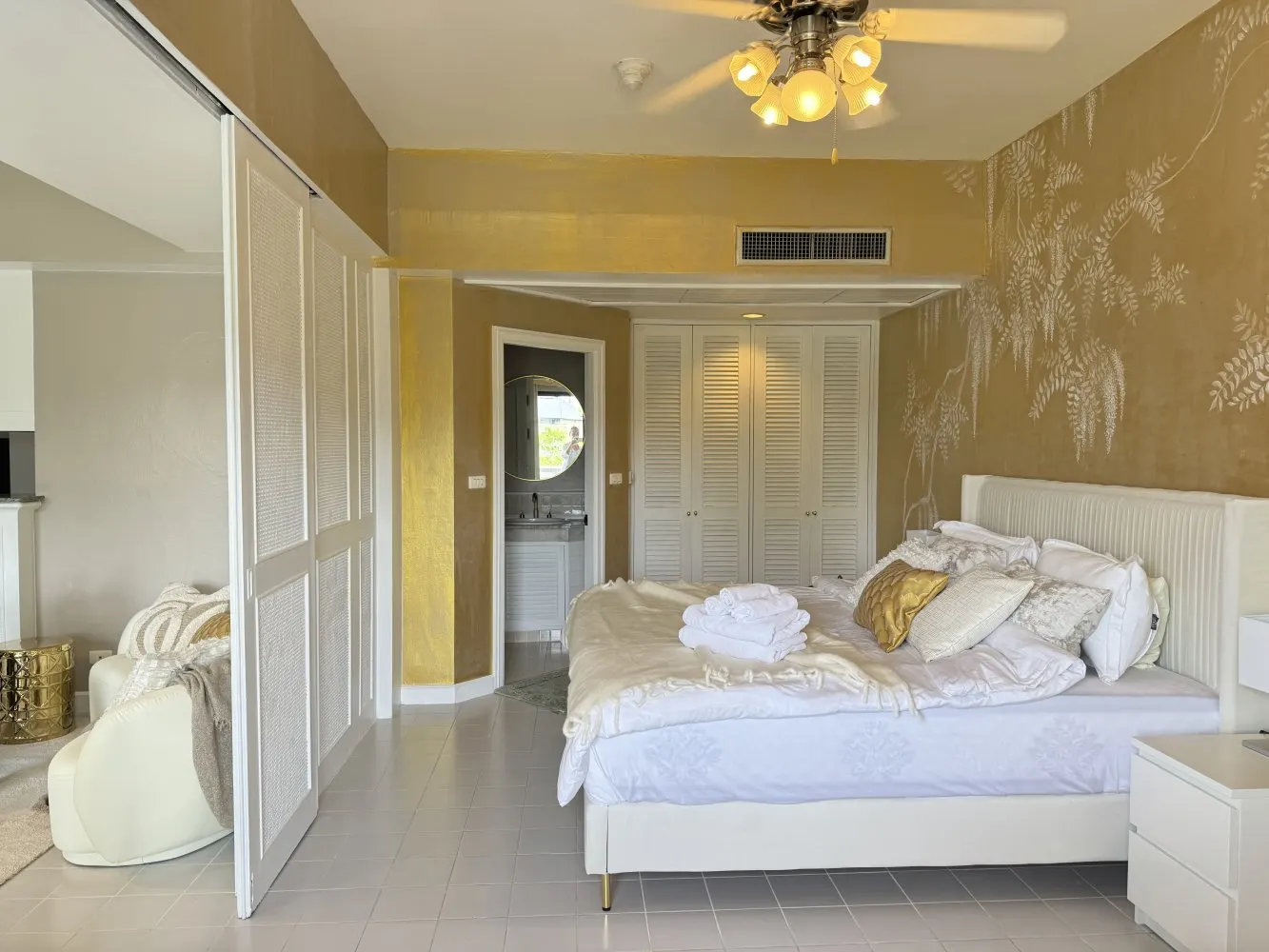 Property image - full photo 4