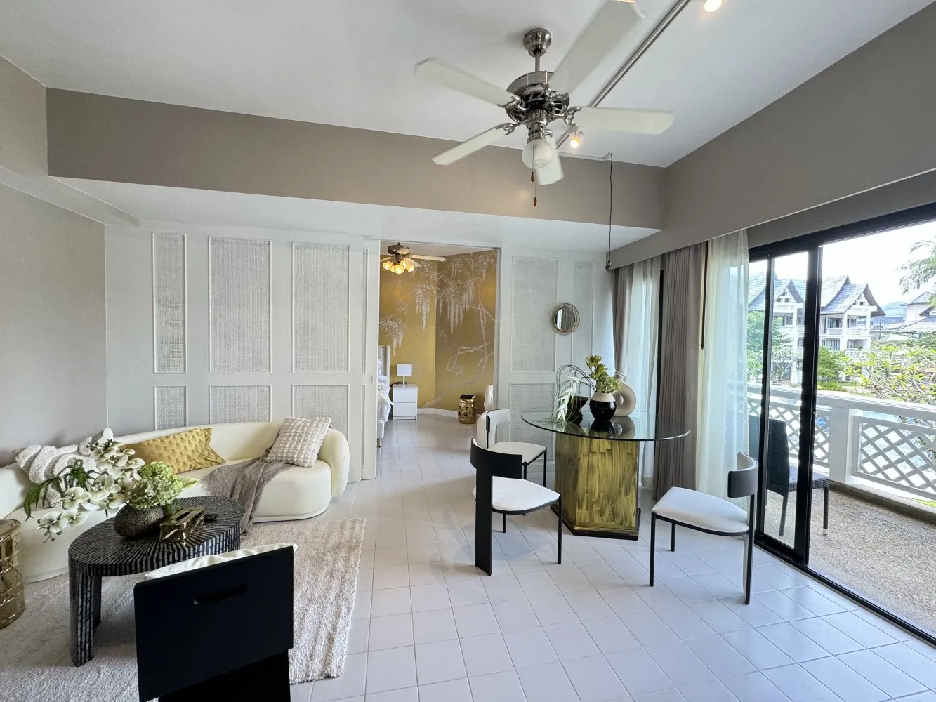Property image - full photo 2