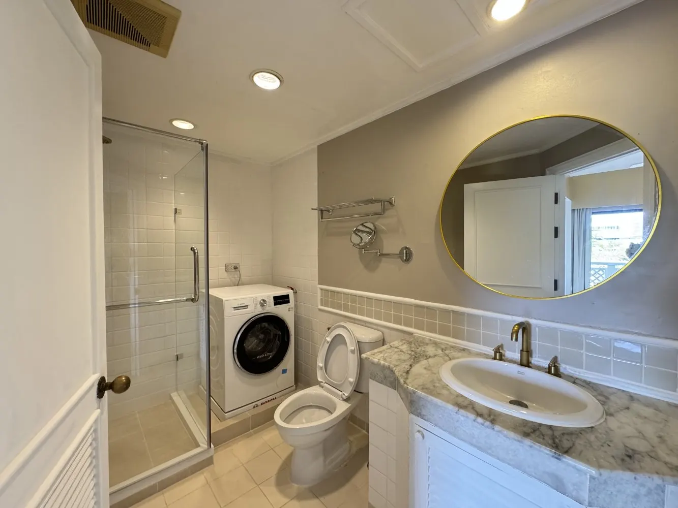 Property image - full photo 5