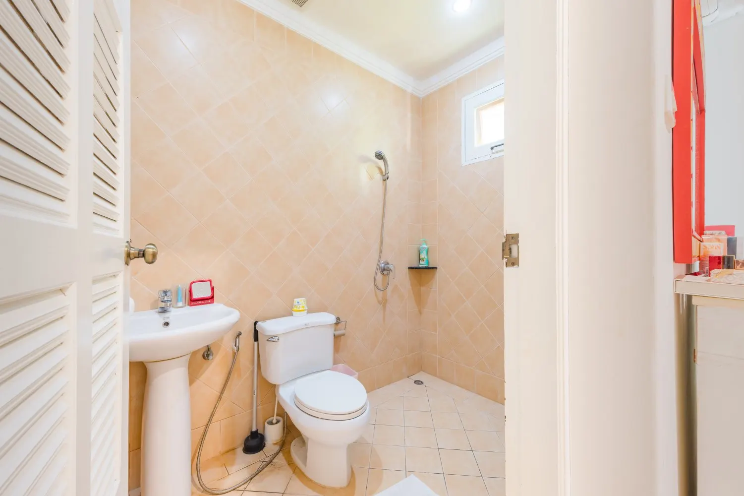 Property image - full photo 23
