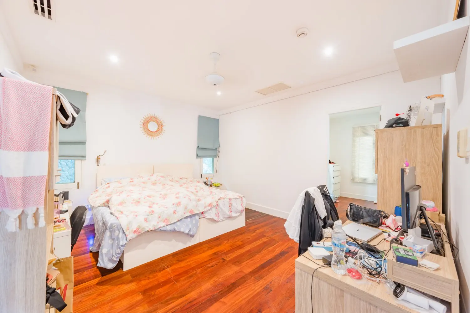 Property image - full photo 34