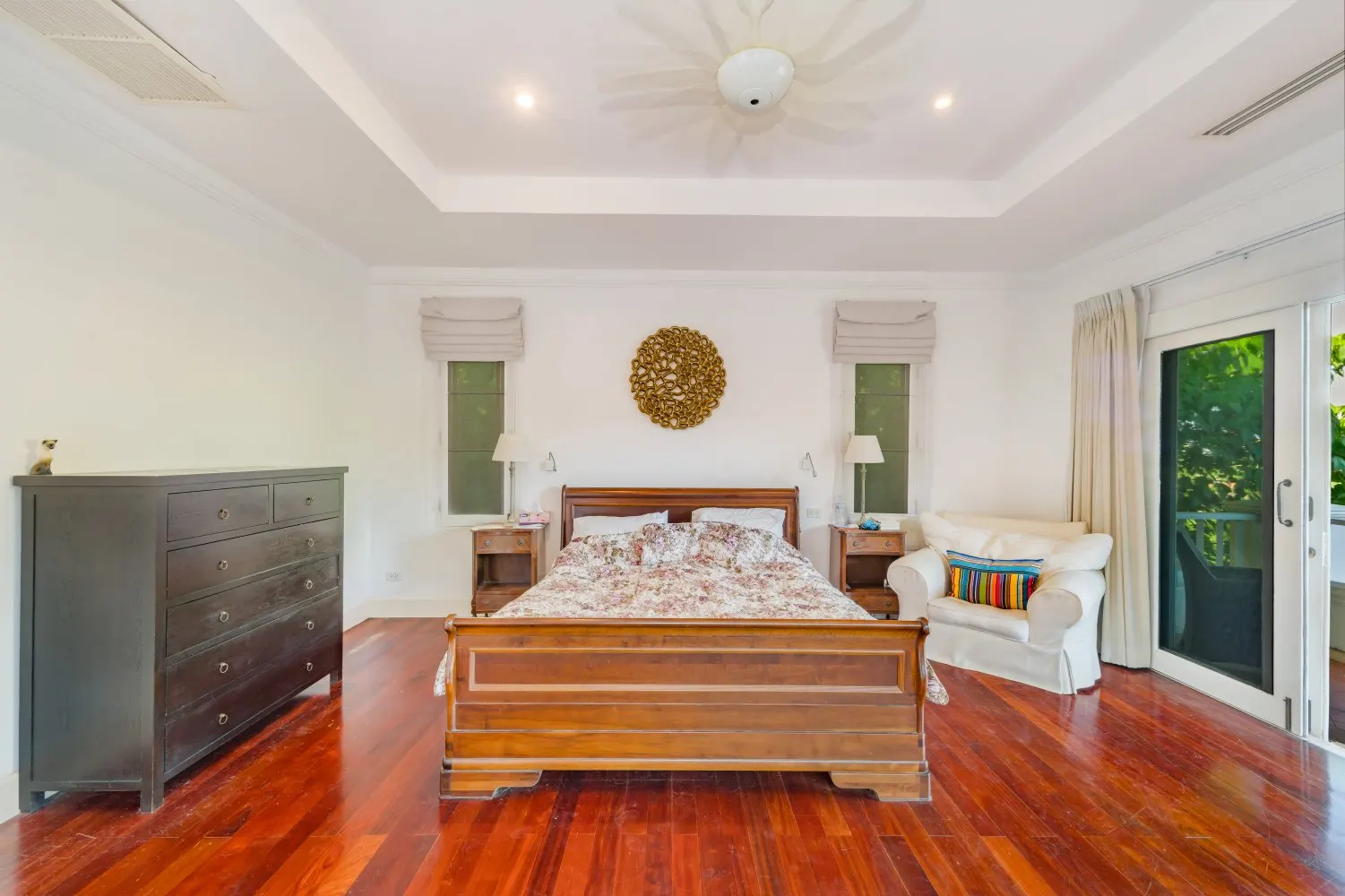 Property image - full photo 28