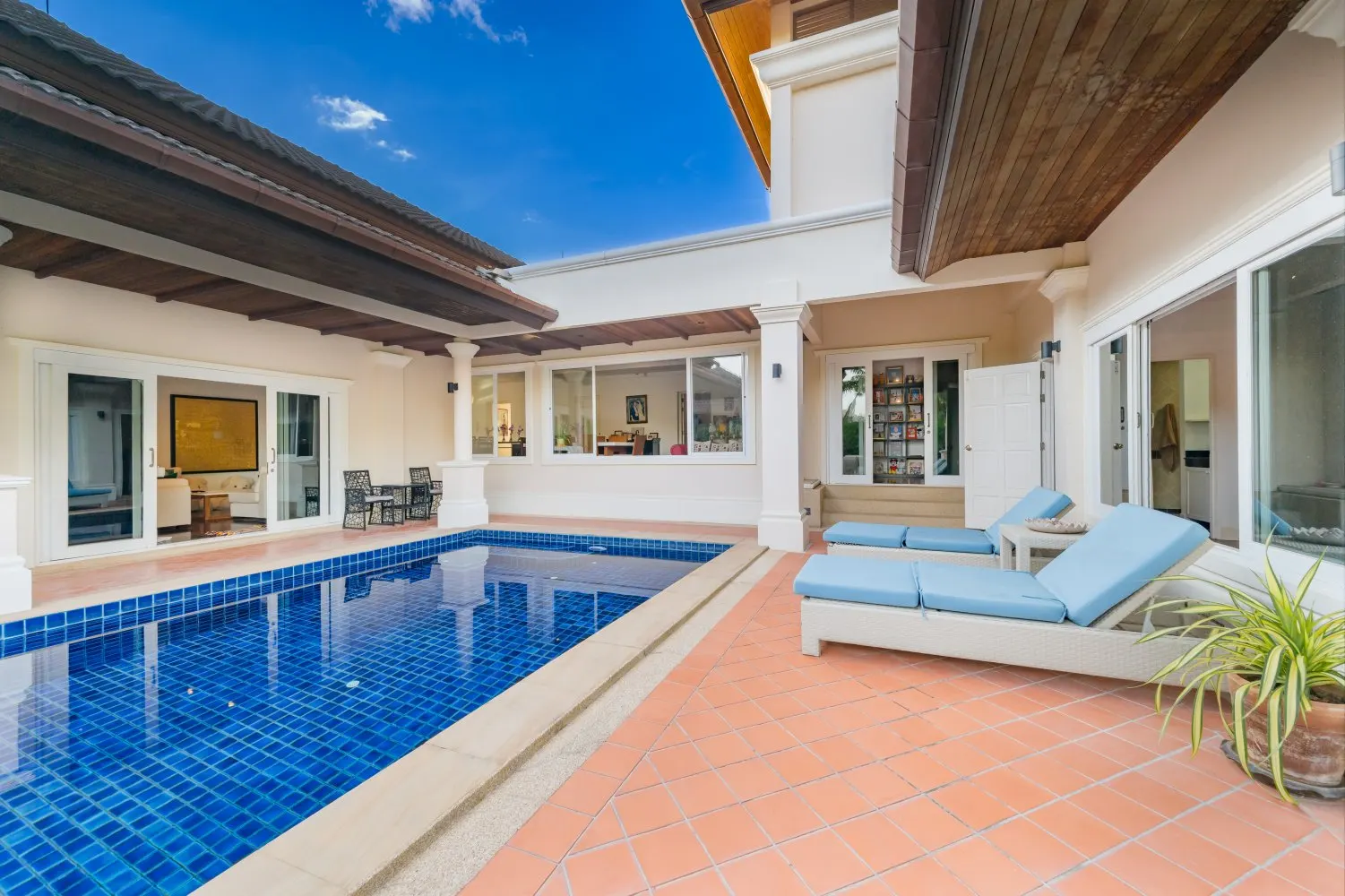 Property image - full photo 41