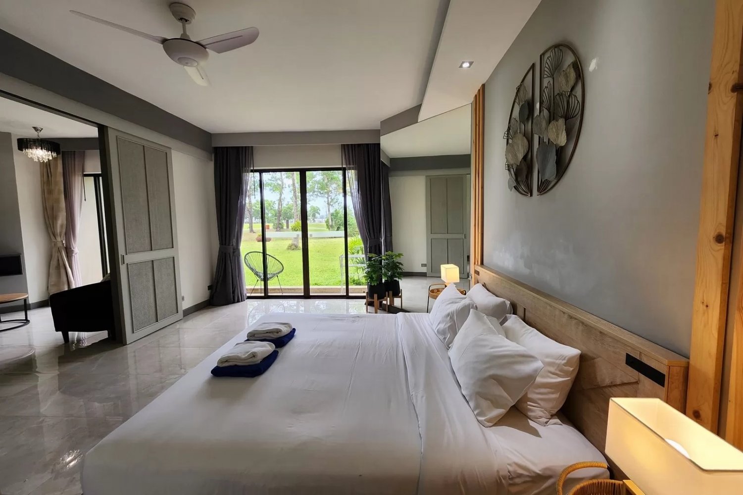 Property image - full photo 16