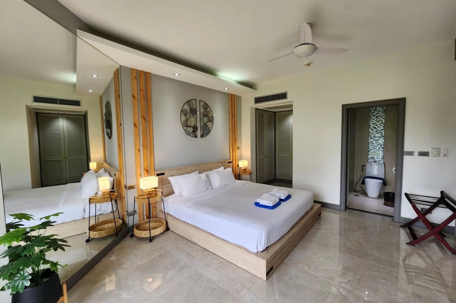 Property image - full photo 13